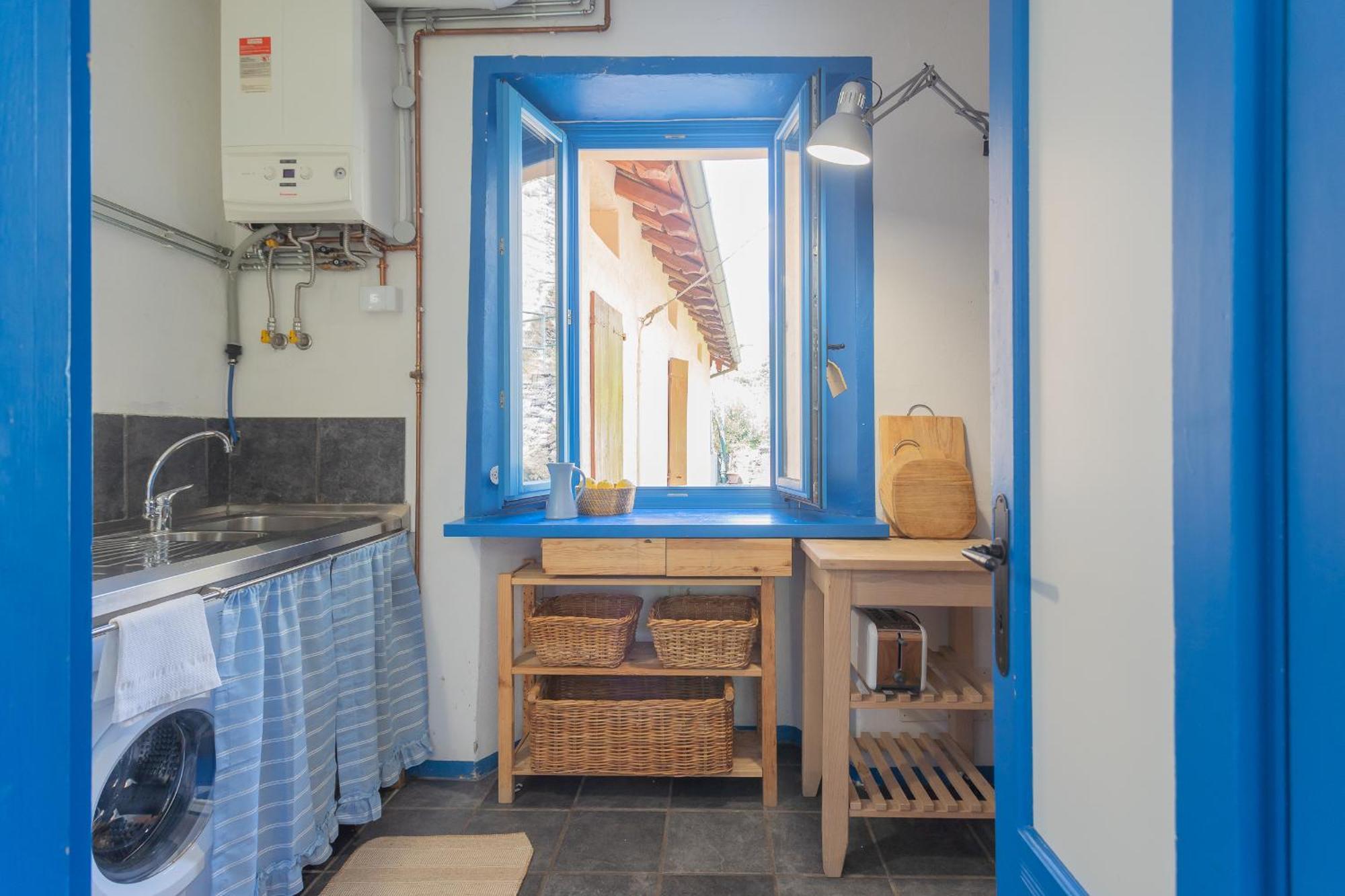 Deriva Apartment On Careno'S Beach By Rent All Como Nesso Exterior photo